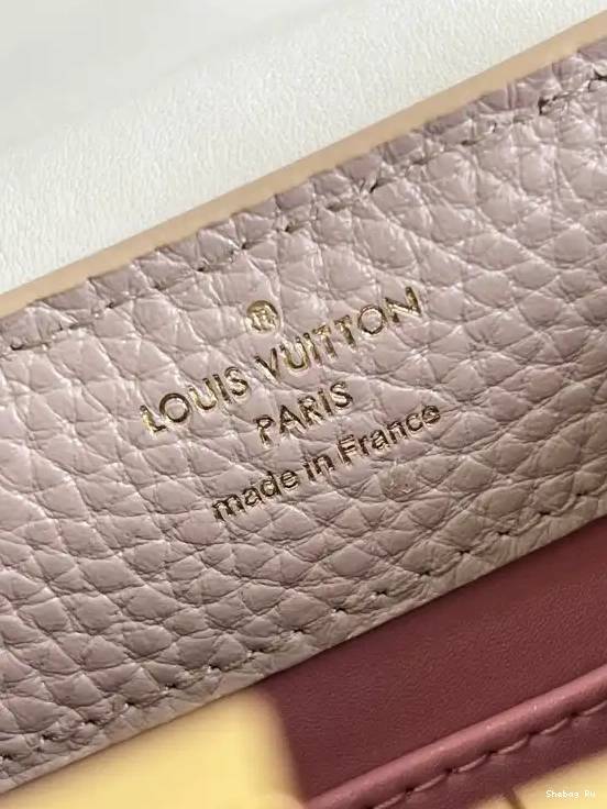 LOUIS MINI VUITTON CAPUCINES 0518